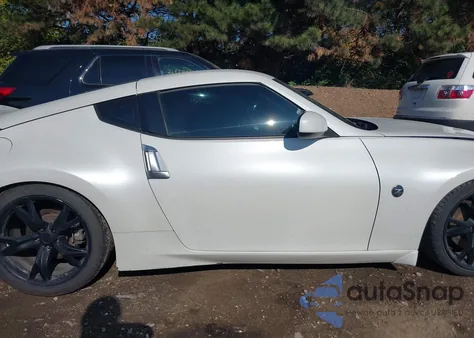 2013 Nissan 370Z z USA, uszkodzony, nr VIN JN1AZ4EH1DM881695